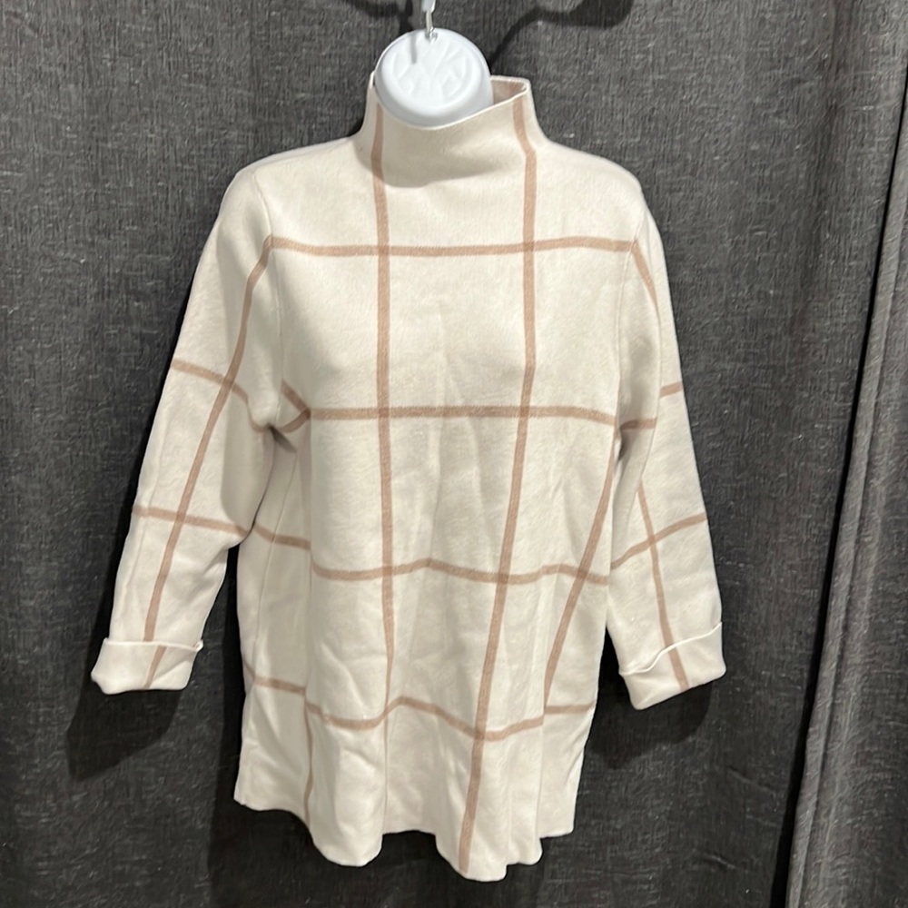 Tahari Sweater XL
